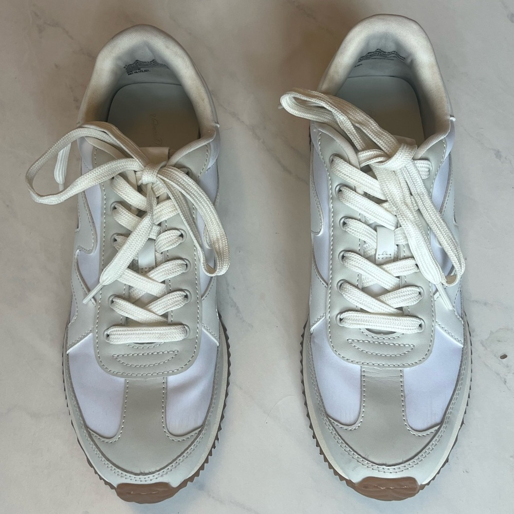 Women’s Mercedes Sneakers from Universal Thread with Memory Foam - 9.5